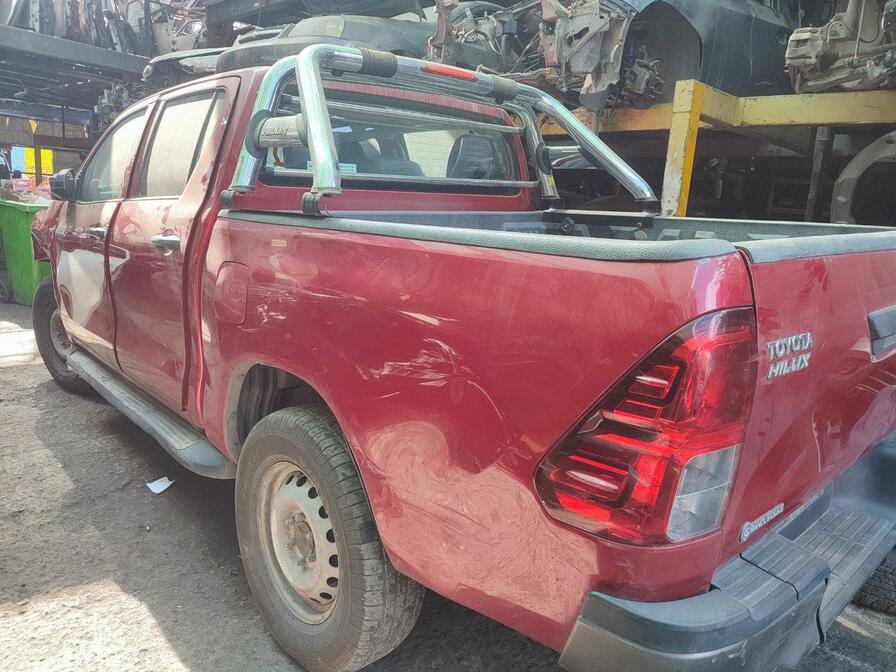  Toyota HILUX 2016    EN DESARME
